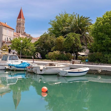 Apartments And Rooms Misic Trogir Zewnętrze zdjęcie