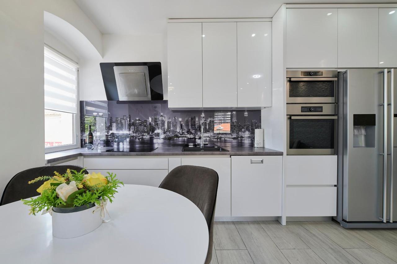 Apartments And Rooms Misic Trogir Zewnętrze zdjęcie